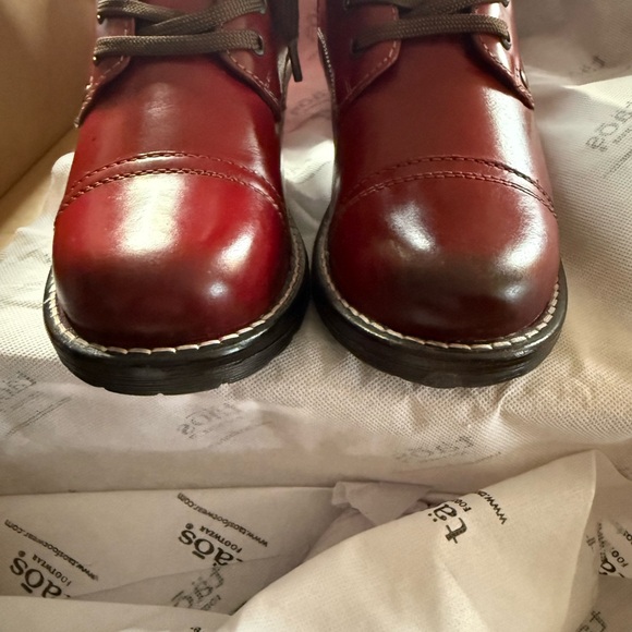 Taos Crave Footwear in Box - Picture 9 of 9